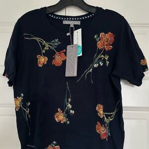 Short sleeve sweater